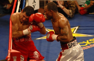Photo © Natasha Chornesky/SaddoBoxing