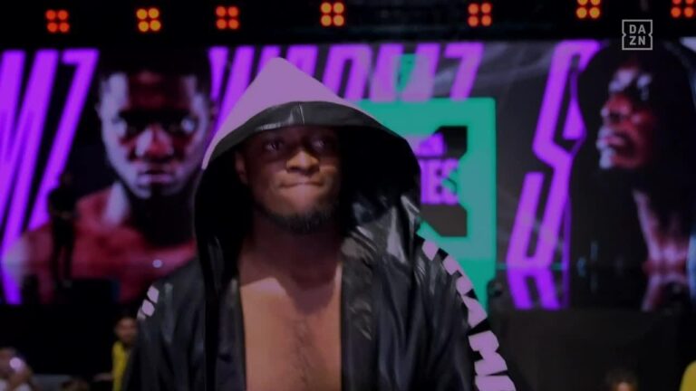 Swarmz Makes His 1st Professional Ringwalk