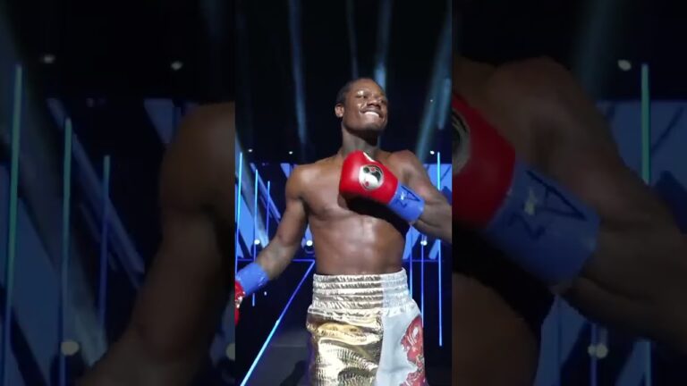 Ziggy The Dog Ringwalks Ammo Williams Into Fight #Shorts