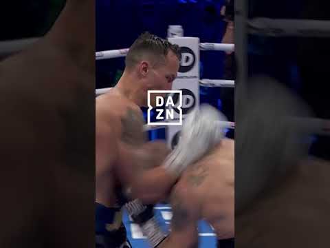 Josh Warrington Drops Martinez with CRAZY Hook! #shorts