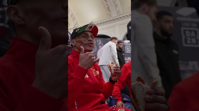 Mauricio Lara Shares Pizza With Eddie Hearn After Weigh In 🍕👌