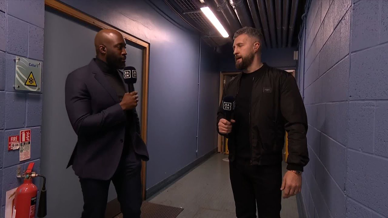 Carl Froch Visits Leigh Wood & Lara's Dressing Room Before Fight