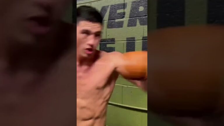 Rhythm & Accuracy 🎯 Dmitry Bivol Staying Sharp For Fight Date #Shorts