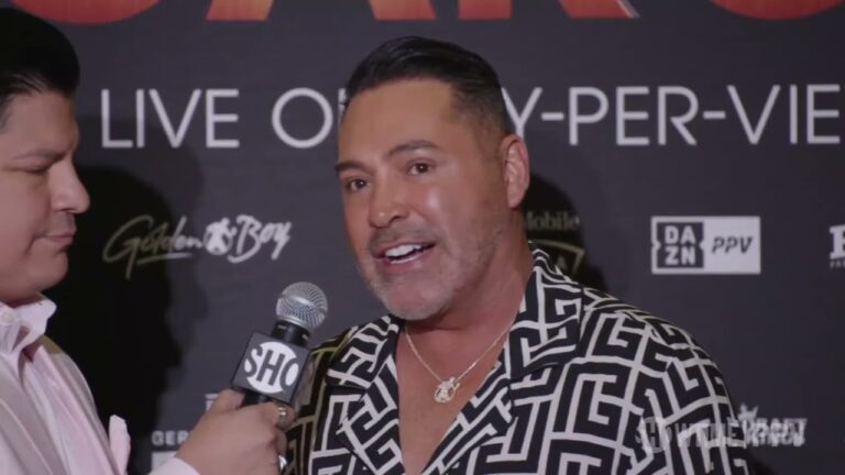 Oscar De La Hoya arrives to fight week for grand arrivals | #DavisGarcia