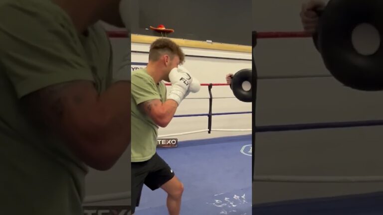 A Daily Reminder: The Moment Mauricio Lara Gifted Leigh Wood Sombrero