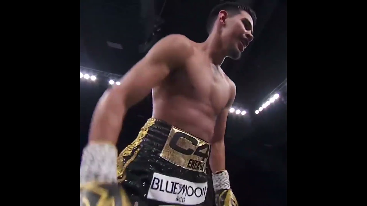 Diego Pacheco BATTERS Manuel Gallegos in 4 💥