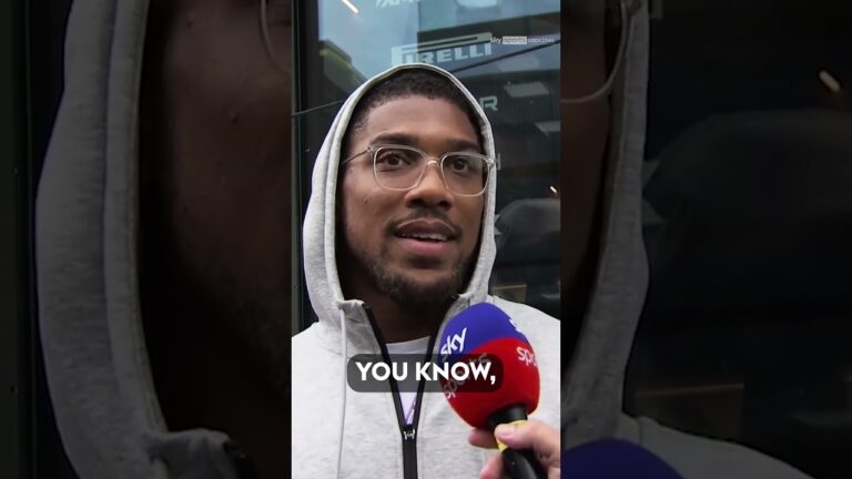 Anthony Joshua shares his thoughts on Usyk vs Dubois 👊