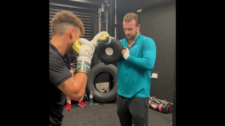 Leigh Wood Punching HARD Ahead Of Warrington Defence 🏹