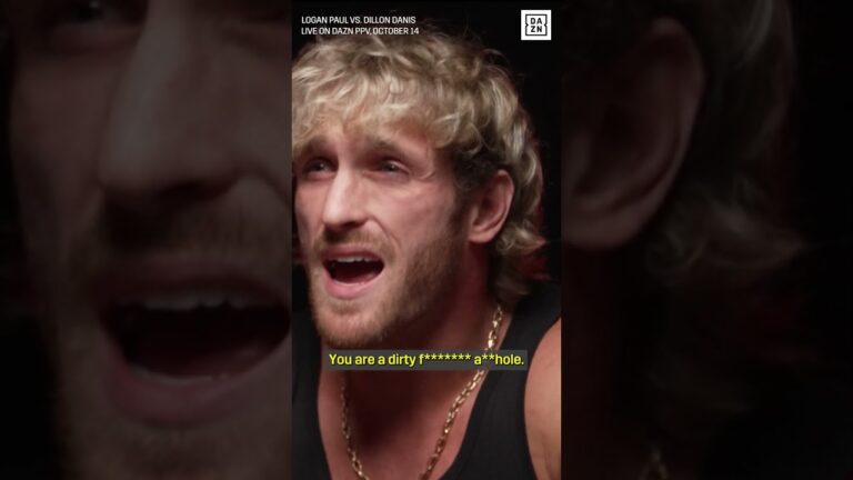 Logan Paul and Dillon Danis GOING BLOW FOR BLOW 💥 #Shorts #PaulDanis #DAZNBoxing