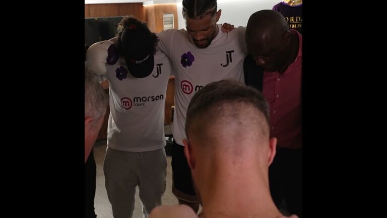 Epic Pre-Fight Prayers 🙏 Jai Opetaia vs Jordan Thompson