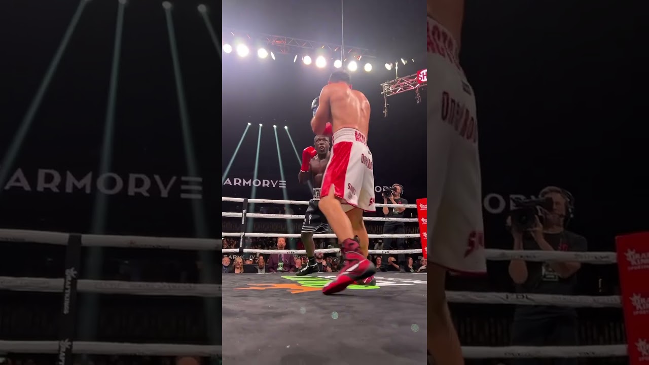 #AndreBerto lands a big right hand that #RobertGuerrero shakes off with a smile. #GuerreroBerto2