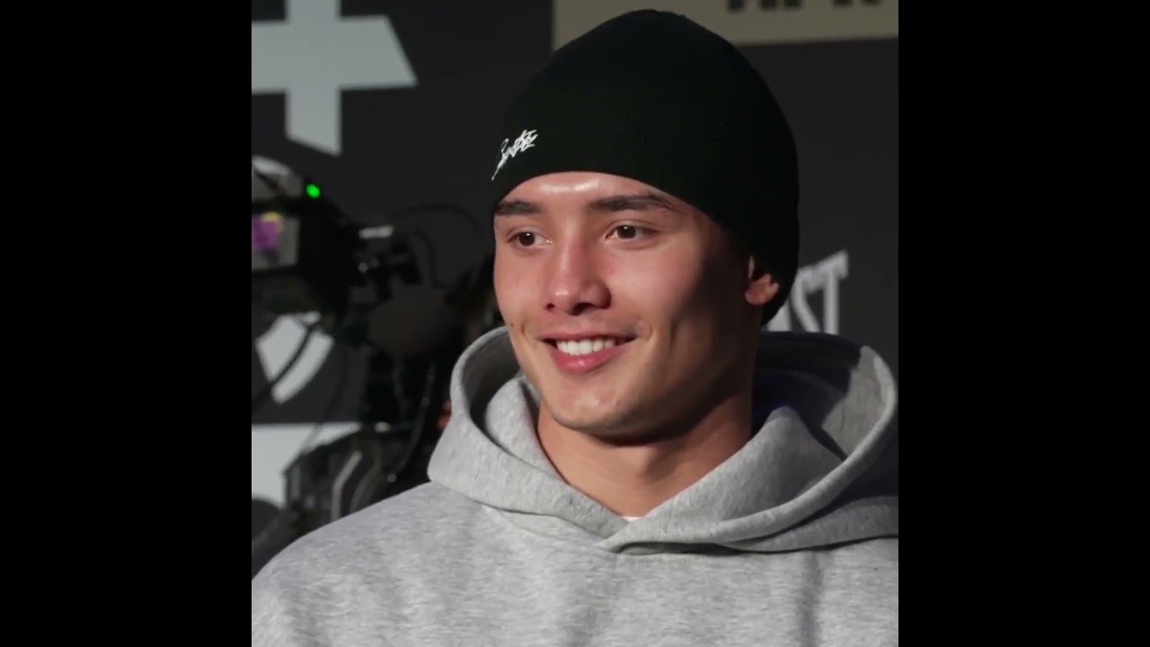 Jordan Flynn SHOVES Cameron Vuong During Face Off 😲