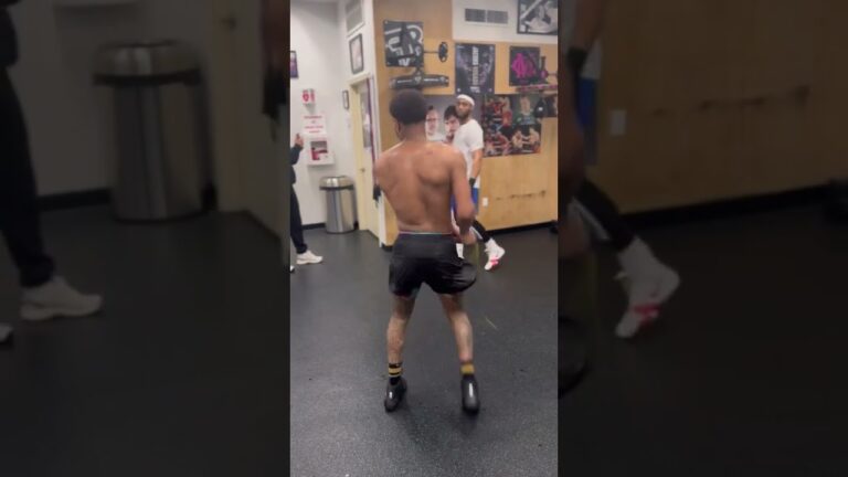 Devin Haney Pokes Fun At Ryan Garcia's Jump Rope Game 👀