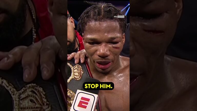 Look what a world title means to Ray Ford 🥺 ❤