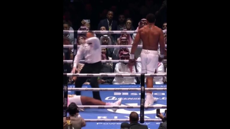 Anthony Joshua DESTROYS Francis Ngannou ☠️ #shorts