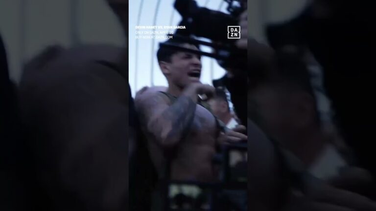 Devin Haney SHOVES Ryan Garcia On The Empire State Building Rooftop 😱 #shorts