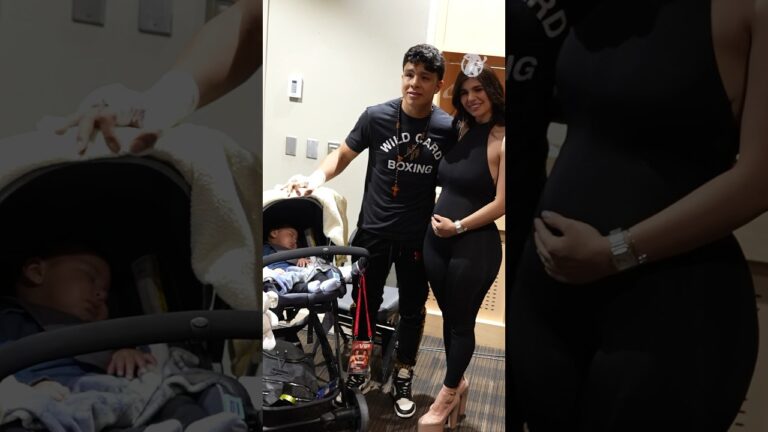 Happy Motherâ€™s Day from Team Munguia!🥊    #goldenboyboxing #canelomunguia