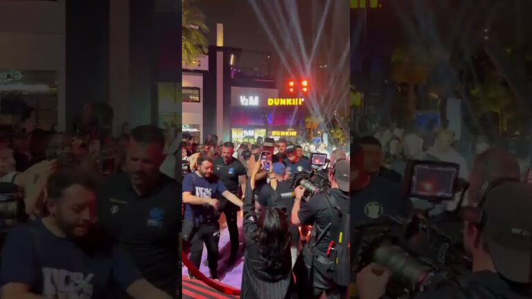 Tyson Fury Blows A Kiss To Team Usyk At Arrivals Launch 😘