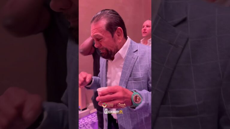 The legendary Roberto Duran LOVES the local delicacies here in Riyadh 😂