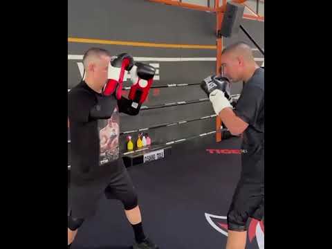 Tim Tszyu On The Pads With Father Kostya 👊❤️