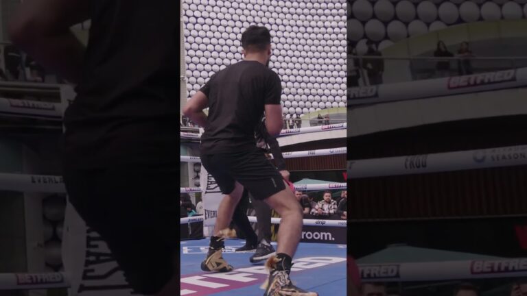 Big Punching 1-0 Super Flyweight Hamza Uddin Lets Hands Go At Workout 💨