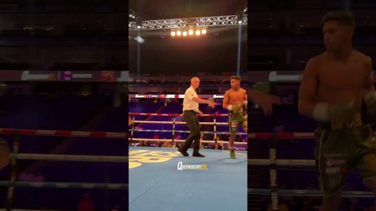 The timing of that Umar Khan knockdown 👌