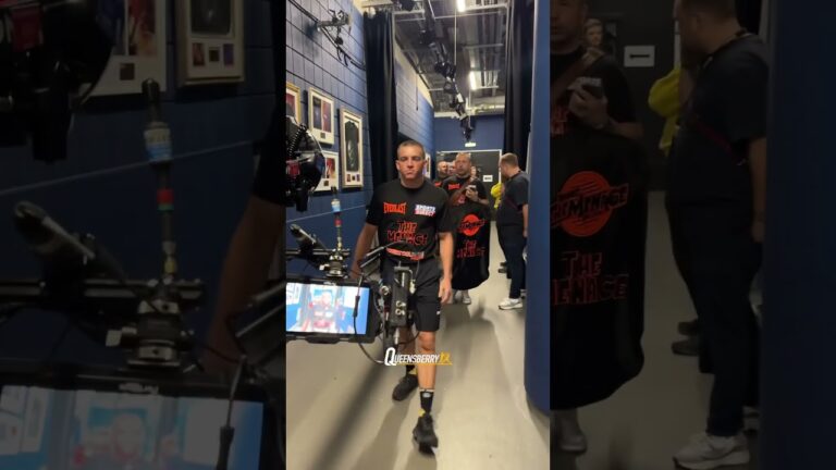 Dennis McCann arrives to fight night 🔥