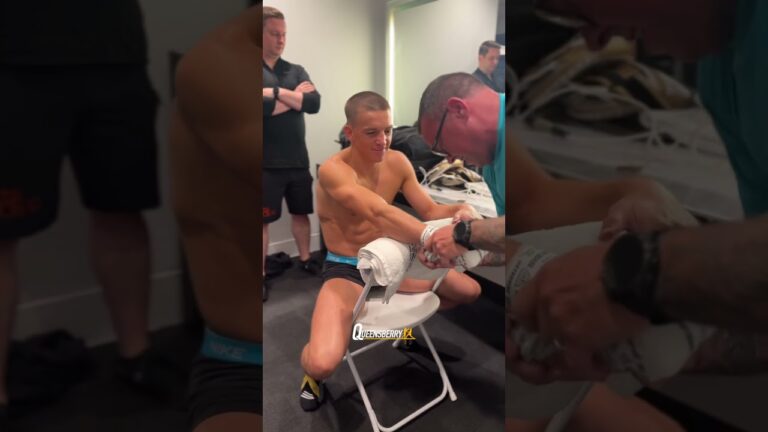 Dennis McCannâ€™s feeling the vibe tonight 😅🕺