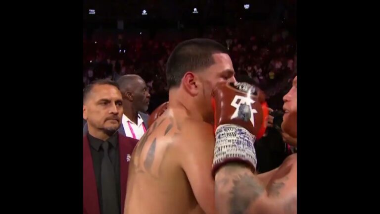 Respect 🤝 Canelo Alvarez & Edgar Berlanga Embrace After Battle