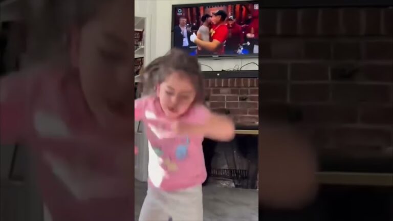 WHOLESOME – Barbozaâ€™s daughter reacts to dad winning. 🥰🎥:  @arnold_barboza_jr #RiyadhSeason