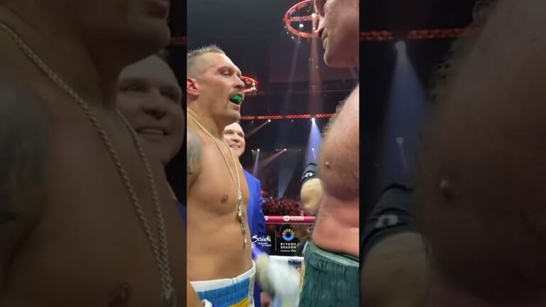 The incredible moment Tyson Fury and Usyk embraced after their first fight 🤲⚔️