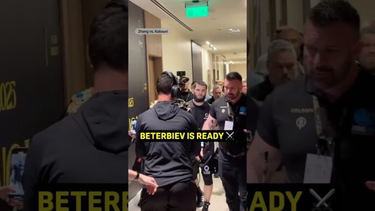 Beterbiev looks for the REPEAT 😈 #shorts