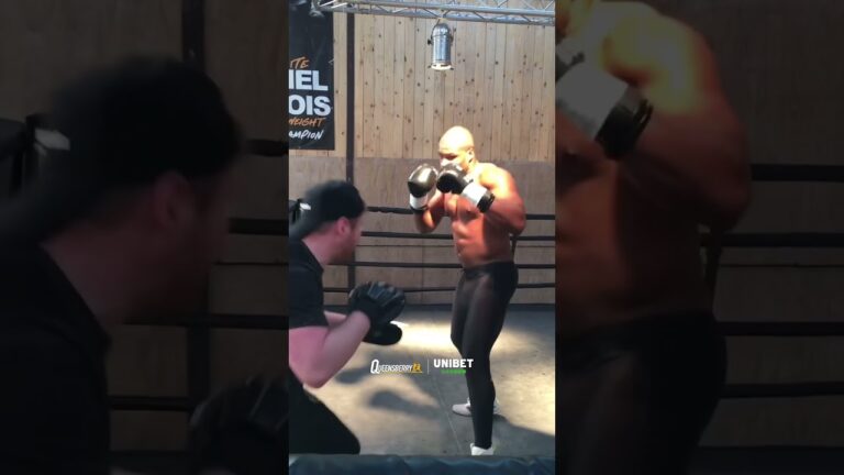 Daniel Dubois teases his power in training 👀💥