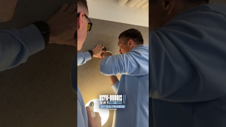 What a man! Oleksandr Usyk fixes TalkSportâ€™s lightbulb 🤣💡