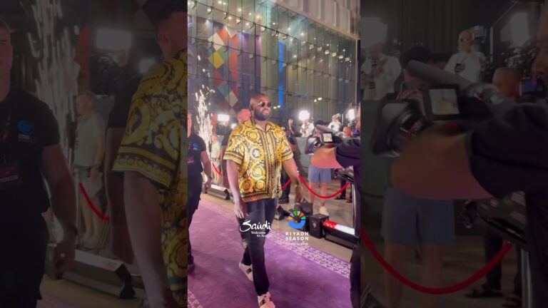 A heavyweight clash that guarantees  💥