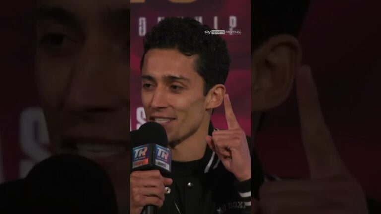 Rafael Espinoza bringing the VIBES to the press conference 🎶🤩 #shorts #boxing