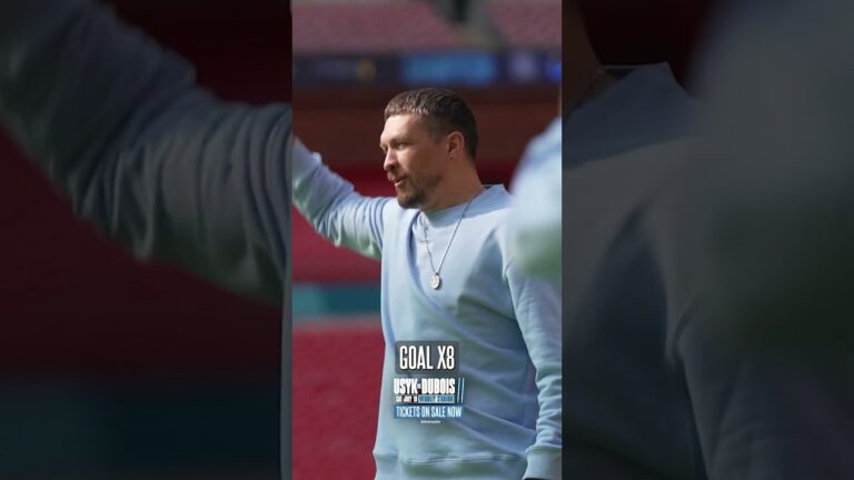 Usyk tries to shoot top bins at Wembley Stadium 🤣⚽️