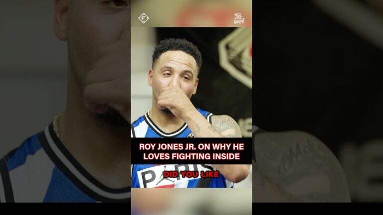 Roy Jones Jr. LOVED mixing it up on the inside 🥊