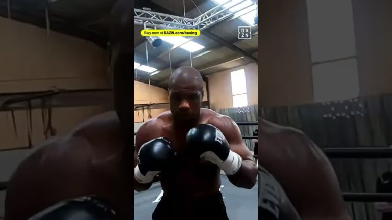 POV: Youâ€™re holding the pads for Dynamite Dubois 👀💥