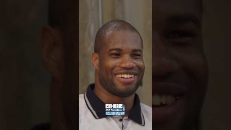 Daniel Dubois in an England shirt is content we didnâ€™t know we needed 😅🏴󠁧󠁢󠁥󠁮󠁧󠁿