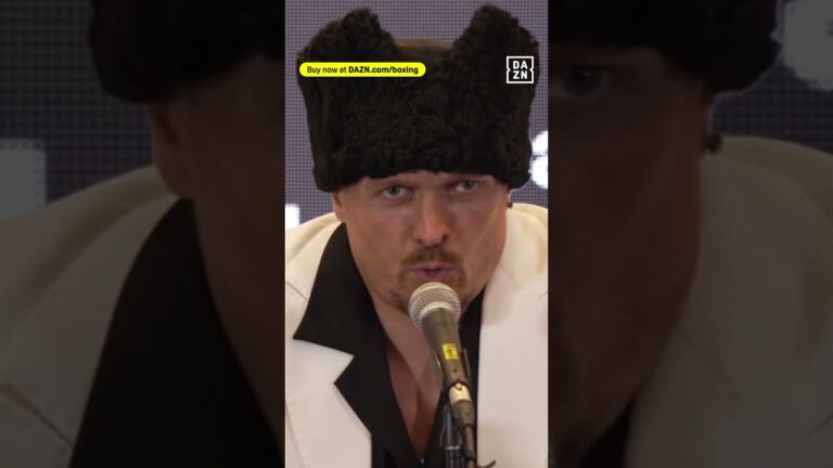 🐎 Oleksandr Usyk and Don Charles go back-and-forth #shorts