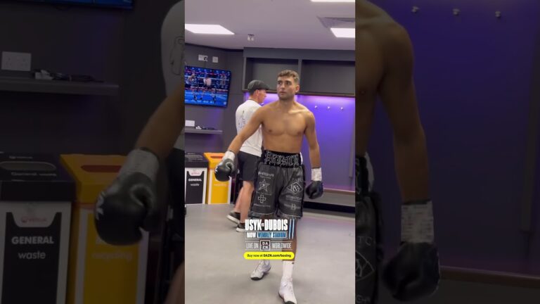 Aadam Hamedâ€™s smashes the pads at Wembley Stadium 🏟️🔥