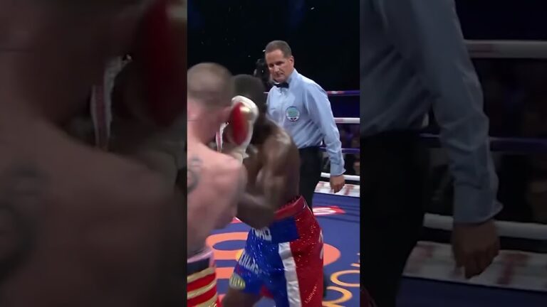 Terence Crawford vs Ricky Burns | Round 6 | Matchroom Boxing