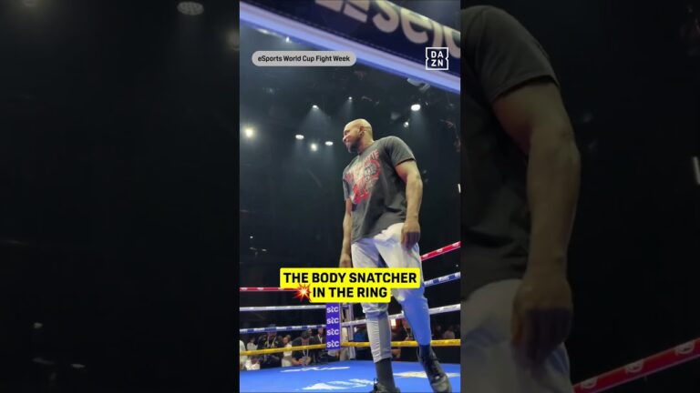 Dillian Whyte turns up to the ring! 🤩 #shorts