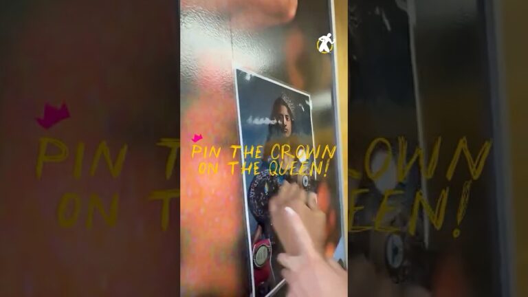 Pin the  on the  ! 👑💖