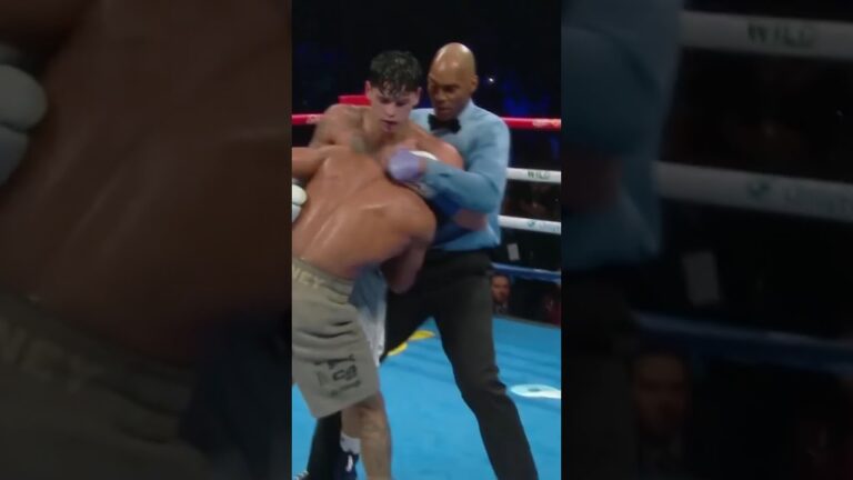 UNREAL back and forth action | Matchroom Boxing  #boxing #knockout