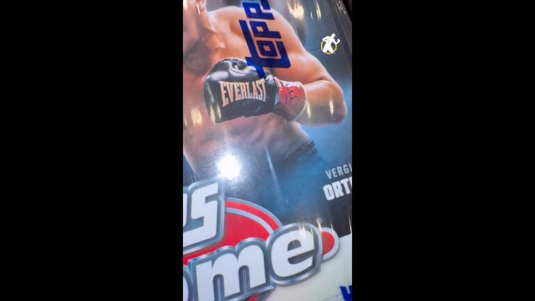 🔔 Weâ€™re going LIVE Thursday with a giveaway for the real ones! Stay tuned for giveaway details! 💥