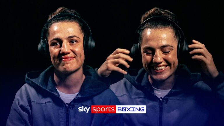 Ellie Scotney listens to emotional messages from family and friends 🎧