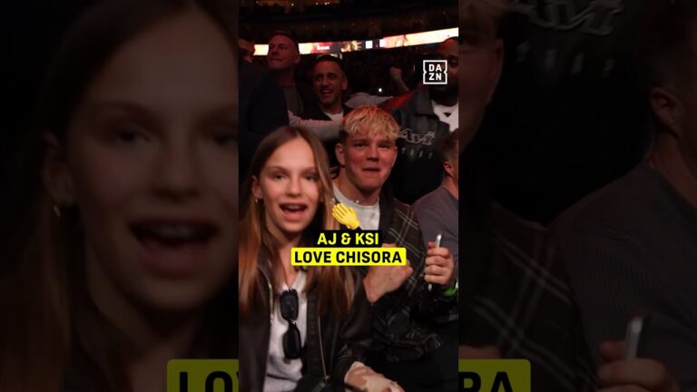 Anthony Joshua chanting Oh Derek Chisora & giving him instructions with Eddie Hearn 👏