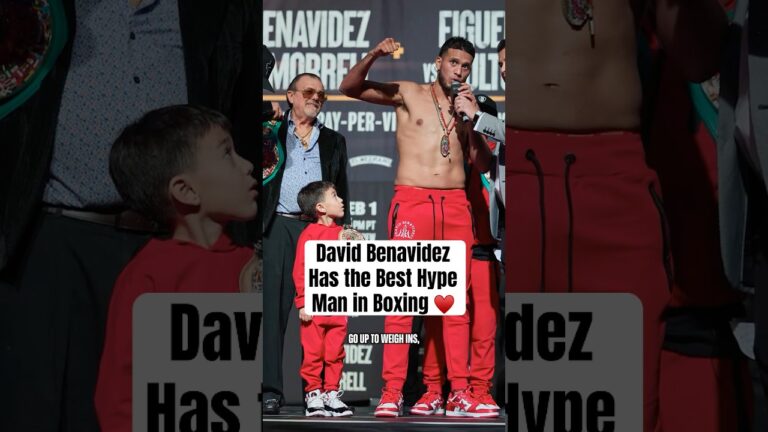 David Benavidez has the best hype man in boxing: his son ❤️